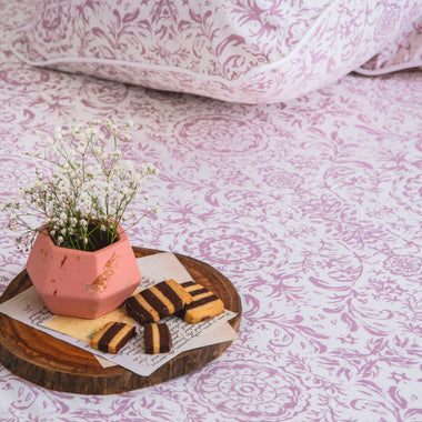 Vintage Blush Fitted Sheet Set